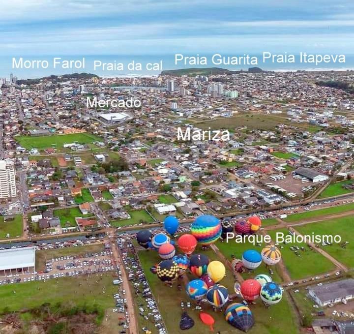 Kitnet K1 Em Torres-Rs - Na Mais Bela Praia Gaucha - Cozinha - Banheiro - Ar Condicionado - Smart Tv 32' - Wi-Fi - Anfitria Superhost No Bnb Dış mekan fotoğraf