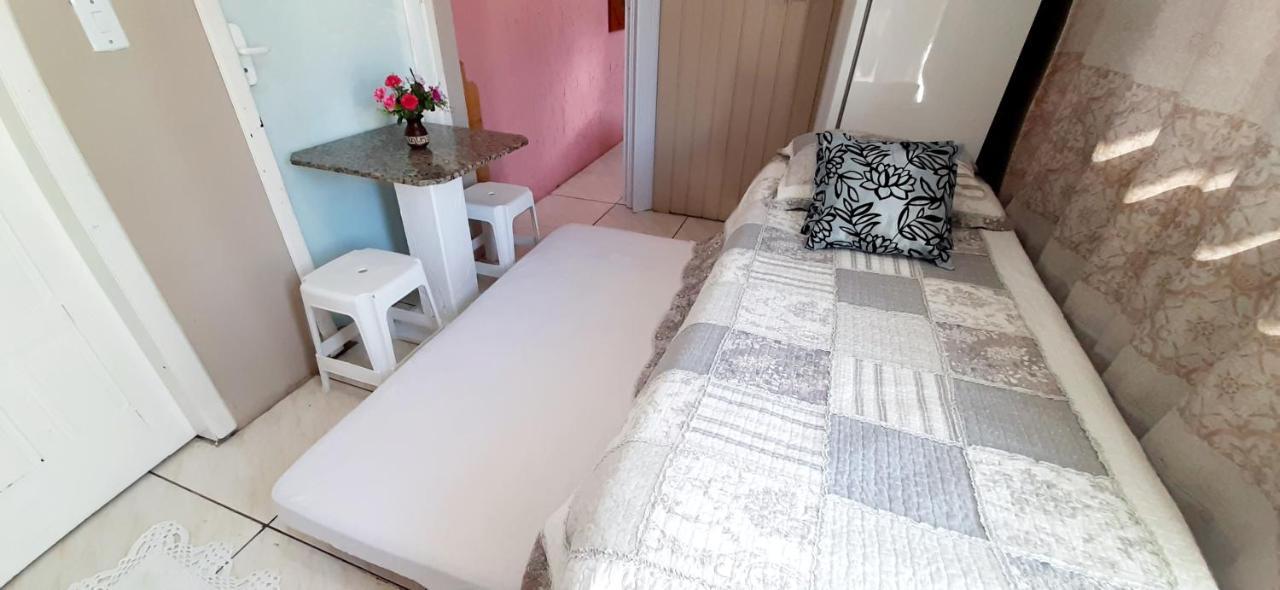 Kitnet K1 Em Torres-Rs - Na Mais Bela Praia Gaucha - Cozinha - Banheiro - Ar Condicionado - Smart Tv 32' - Wi-Fi - Anfitria Superhost No Bnb Dış mekan fotoğraf