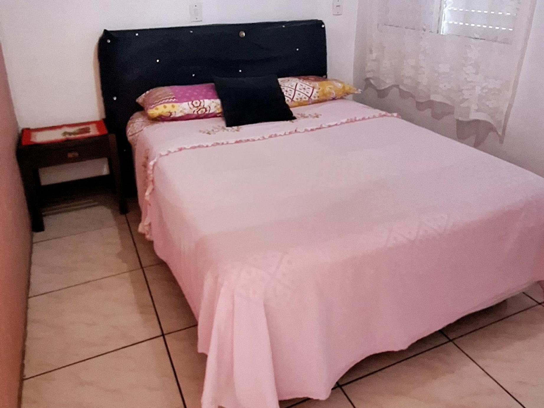 Kitnet K1 Em Torres-Rs - Na Mais Bela Praia Gaucha - Cozinha - Banheiro - Ar Condicionado - Smart Tv 32' - Wi-Fi - Anfitria Superhost No Bnb Dış mekan fotoğraf